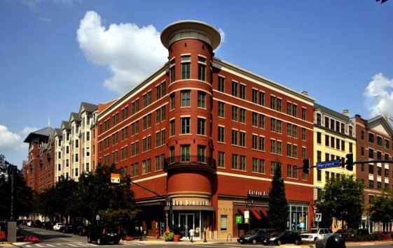 Palladian Apartments exterior from Maryland Ave.
